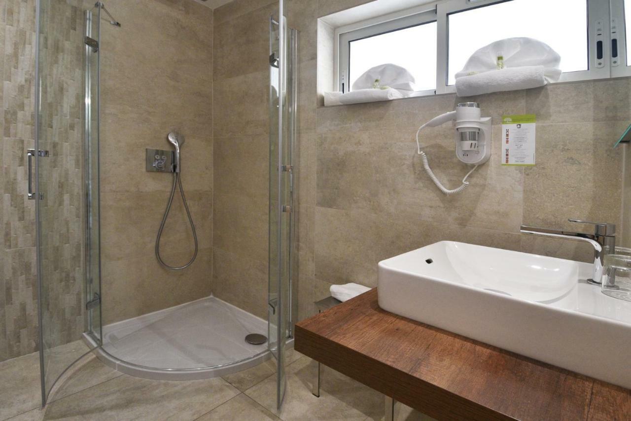 Calvi Hotel Екстер'єр фото
