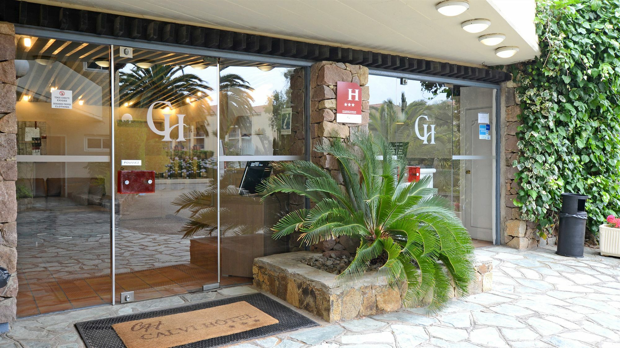 Calvi Hotel Екстер'єр фото
